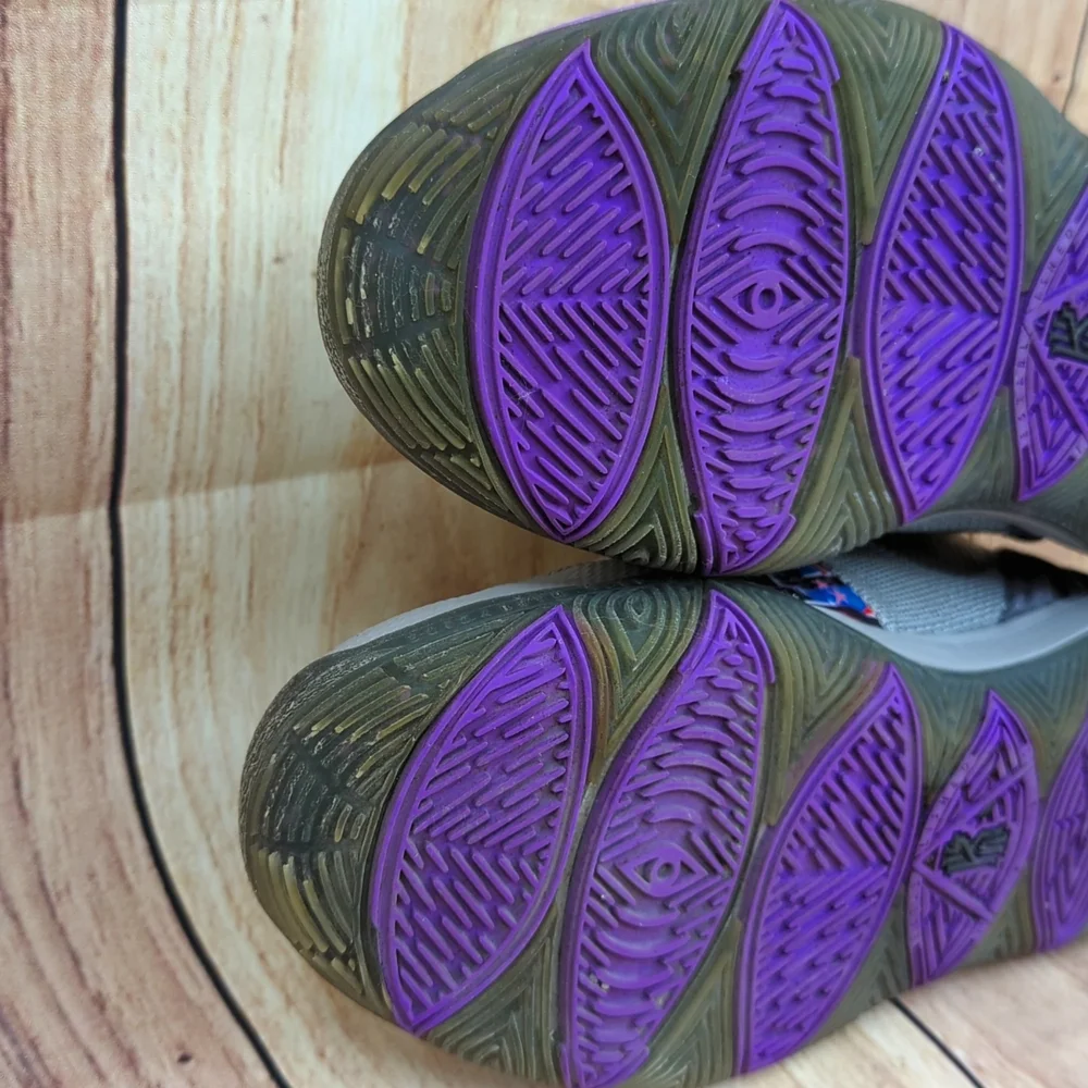NIKE Kids Kyrie 5 Graffiti Basketball Shoes Sz 5.5Y Gray Purple Multicol…